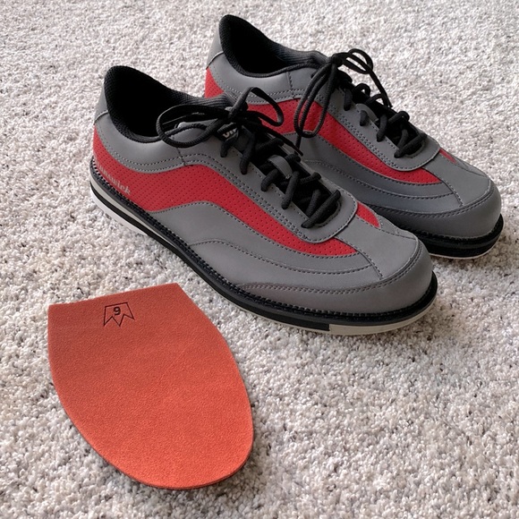 Brunswick Shoes Brunswick Rampage Mens Bowling Shoes Gray Red Black